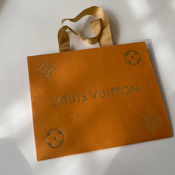 LE Louis Vuitton shopping bag about 8 3/4 x 7 inches - Picture 1 of 4
